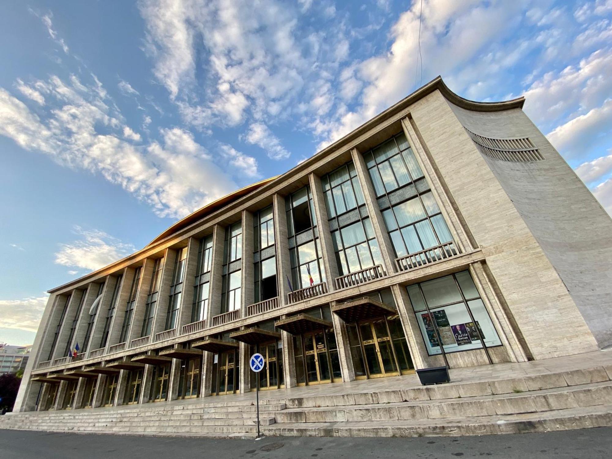 Downtown Studio - Ultra Central With Park View Bucharest Exterior photo